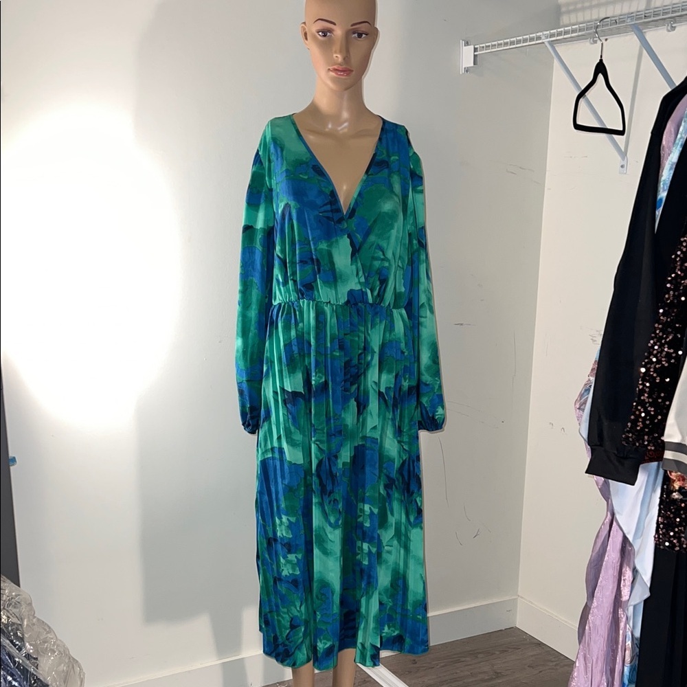SHEIN Green and Blue Patterned Long Sleeve Dress (#56)